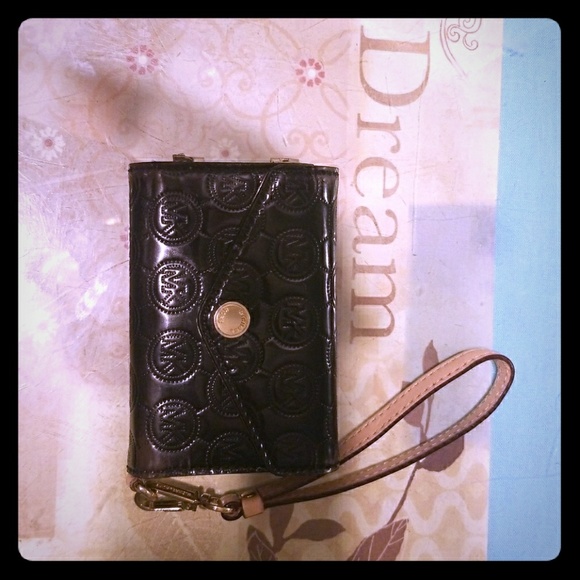 Michael Kors Collection Handbags - Michael Kors Wristlet